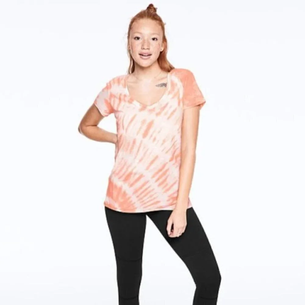 VS PINK Perfect V-Neck Tee NWT - Picture 1 of 3
